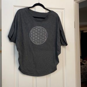 Sacred geometry shirt sz small